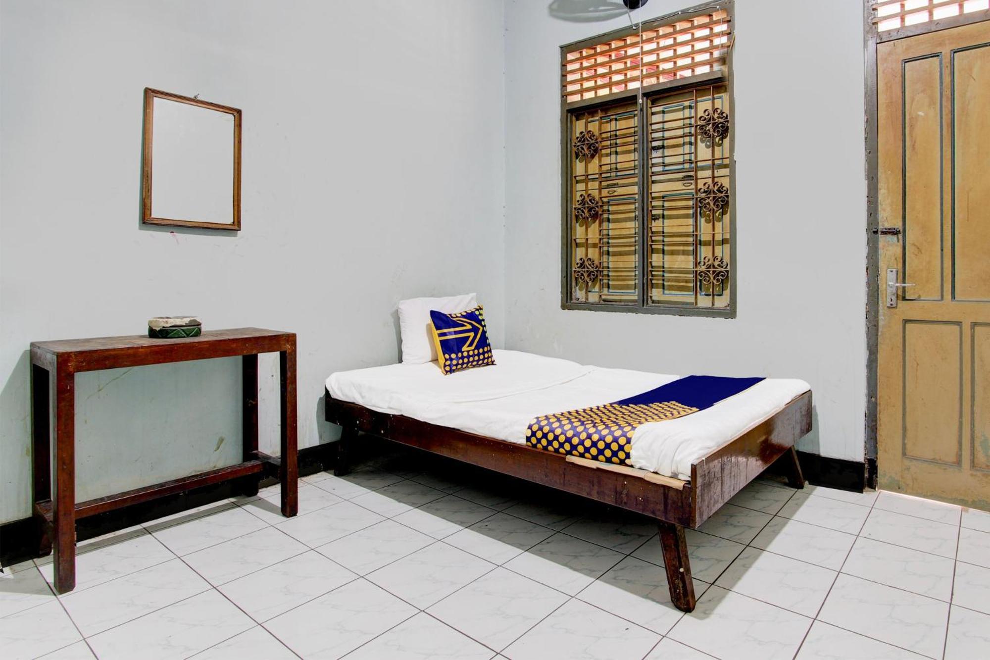 Spot On 94085 Hotel Agung Purwokerto Buitenkant foto
