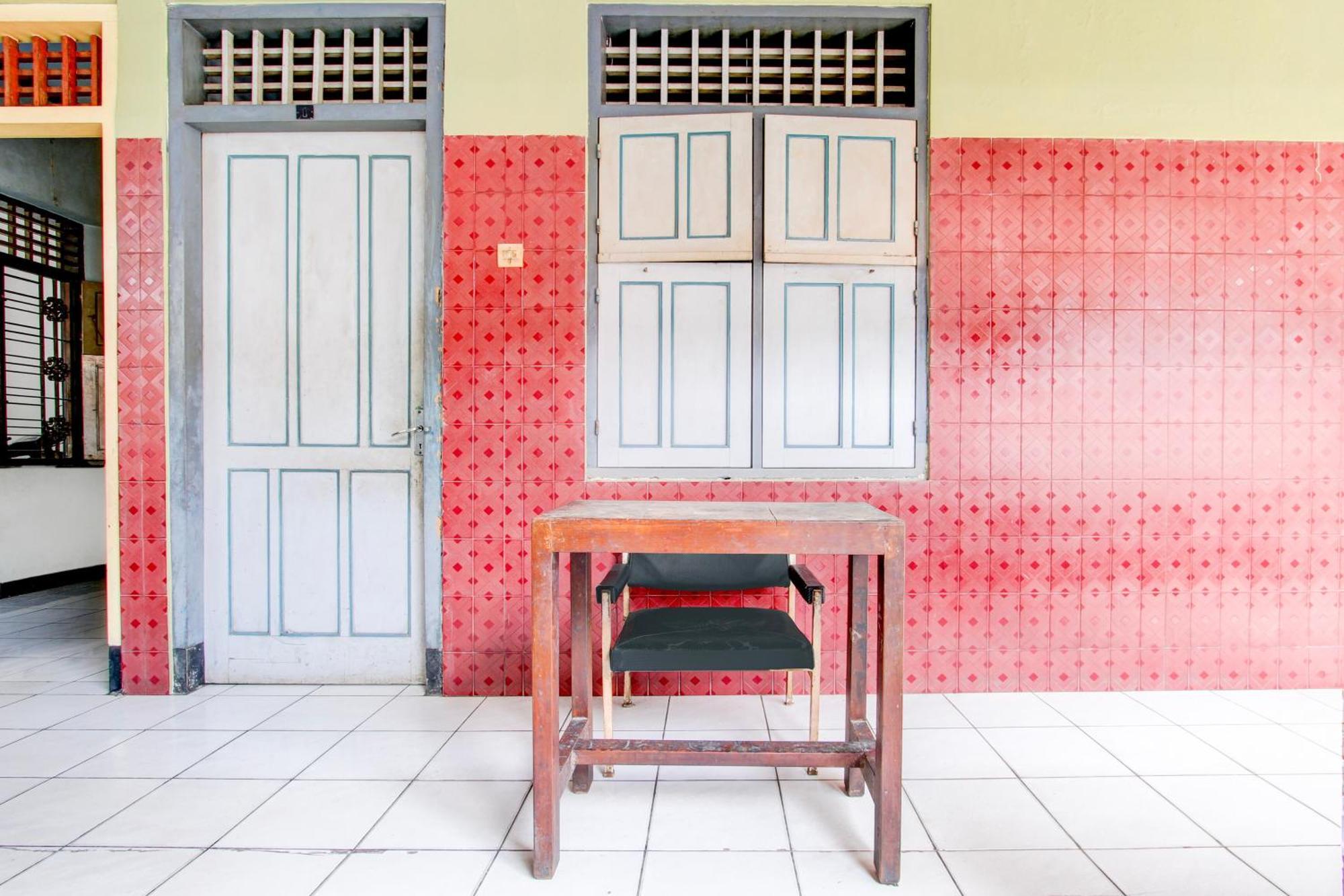 Spot On 94085 Hotel Agung Purwokerto Buitenkant foto