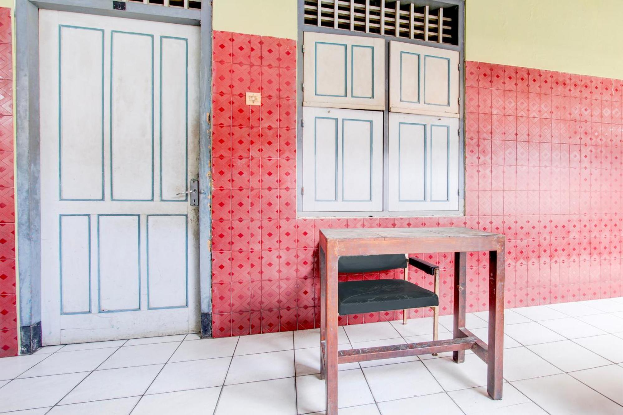 Spot On 94085 Hotel Agung Purwokerto Buitenkant foto